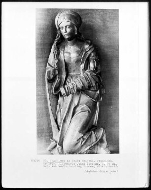 Die heilige Magdalena, am Grabe kniend