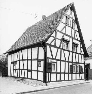 Fachwerkwohnhaus; Hainburg, Römerstraße 6