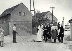 Hochzeit in Saalau : Gesellschaftliche Volkskultur - Sitten im Laufe des menschlichen Lebens - Hochzeit. Ort: Salow / Saalau. Hochzeit.