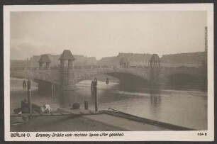 Ansichtskarte "Brommy-Brücke vom rechten Spree-Ufer gesehen"