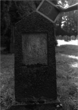 Grabstein 29 Testtafel fehlt: Grabstein 29