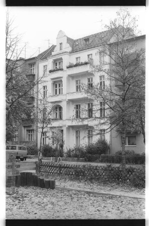 Kleinbildnegative: Mietshaus, Peter-Vischer-Str. 9, 1979