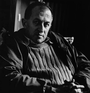 Juan Goytisolo (1931-2017; spanischer Journalist und Schriftsteller). Paris, 1992