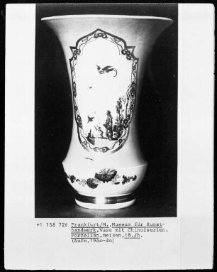 Vase mit Chinoiserien