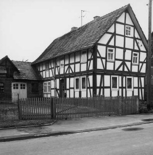 Herleshausen, Arnsberger Straße 24