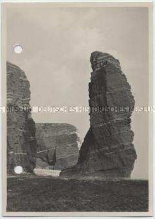 Insel Helgoland, Nordspitze und Lange Anna (Felsnadel, Brandungspfeiler)