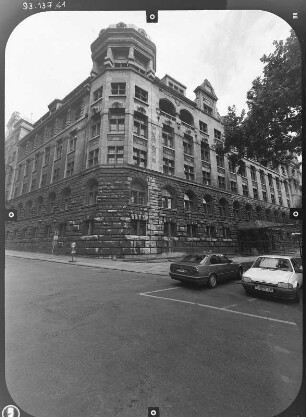 Neues Rathaus, Stadthaus