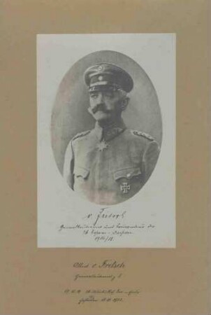 Albert von Fritsch, Generalleutnant z. D. (zur Disposition), Kommandeur der 26. Württ. Res. Division von 1916-1918 in Uniform, Mütze mit Orden, Brustbild in Halbprofil