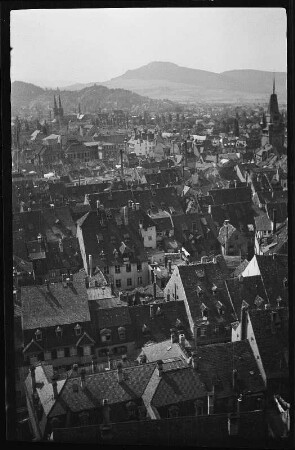 Blick über die Dächer einer Stadt