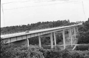 Sulzbachviadukt in km 186,136 Gesamtansicht nach Wiederaufbau L = 365 m.