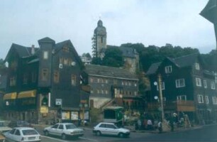 Lauscha. Blick zur Kirche