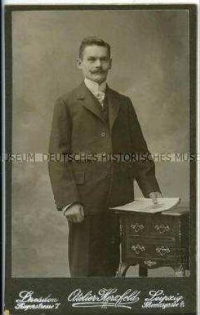 Mann im Anzug, Carte de Visite