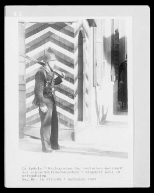 La Spezia, Kriegshafen, Wachtposten der deutschen Wehrmacht