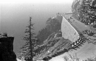 Vogesen: La Schlucht, Schlucht Straße, Kurve mit Gallerie, von oben