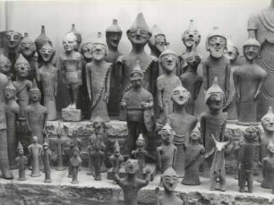 Nikosia, Terracotta Figuren im zyprischen Landesmuseum