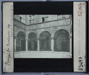 Pienza, Palazzo Piccolomini : Innenhof