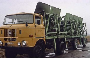 Transport-und Übergabeeinrichtung