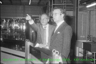 Besuch von Dr. Thomas Gries (Ministerialrat im Bundesministerium für Forschung und Technologie (BMFT)) am Kernforschungszentrum Karlsruhe (KfK)