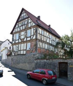 Zweites Pfarrhaus; Linden, Bahnhofstraße 5