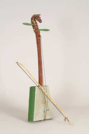 Morin Khuur/ Matou qin 馬頭琴/ Pferdekopfgeige und Bogen