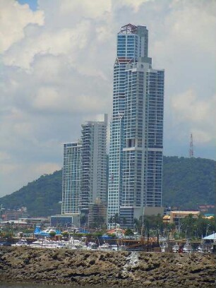 Panama-City - Hochhäuser im Geschäftsvirtel : Wohn-und Bürohochhäuser prägen das Stadtbild. Aufgenommen am 14. September in Panama-City