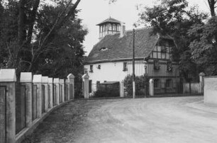Auffahrt : Auffahrt zu einem Gutshaus in Thekla