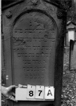 Grabstein 87A