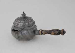Stielkännchen (Saucière ?)