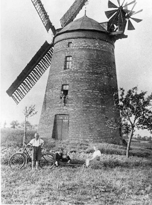 Leipzig-Lindenthal. Turmholländer, Baujahr 1892, Repro