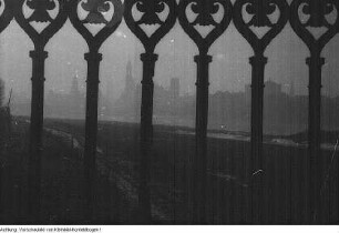 Dresden. Silhouette der zerstörten Stadt, 1947