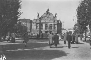 Öffentliches Gebäude : Blick auf ein öffentliches Gebäude