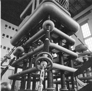 Dresden-Übigau, Overbeckstraße 48. VEB Transformatoren- und Röntgenwerk Dresden. Hochspannungs-Anlagenbau. Wechselspannungsprüfanlage 2,25 MV