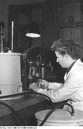 Ottendorf-Okrilla, Medingen. Prüfgeräte-Werk Medingen, Dezember 1952