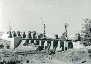 Konar Damm, 1952-1954