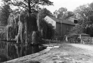 Lindenau. Mühle am Schloßteich