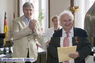 Verleihung des Verdienstkreuzes an Horst Bollmann (Schauspieler), Berliner Rathaus (Mitte)