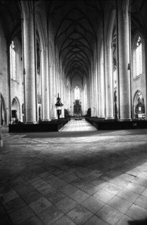 Ingolstadt: Liebfrauenmünster, innen, Hauptschiff
