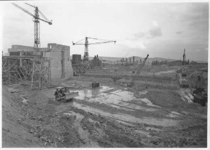 Staustufe Knetzgau, Baugrube, Strompfeiler, Krafthaustrennpfeiler