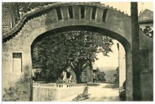 Lengefeld. Schlosshof Rauenstein, Blick in d. Schlosshof