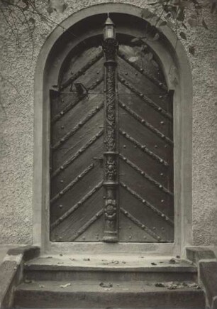Sebnitz. Evangelisch-lutherische Peter-Pauls-Kirche. Portal