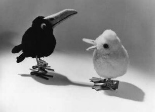 Steiff-Spielzeug. Vogel und Küken