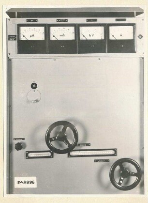 Fernsehsender HF 2832, Teilansicht Schaltschrank B3 oben geschlossen , Foto 1954