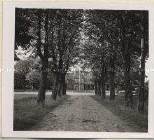 Malchow, Landgut-Hof, Landwirtschaftlicher Betrieb