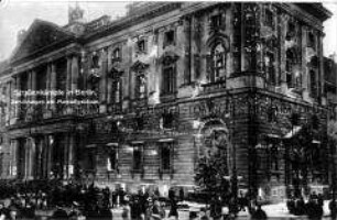 Beschädigungen am Marstall in Berlin.