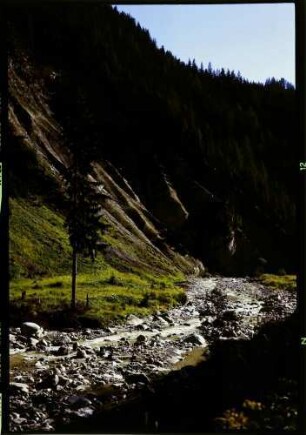 Zügenschlucht: Erdrutsch in der Schlucht beim Landwassertal