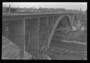 Donaubrücke Leipheim: Brücke im Bau