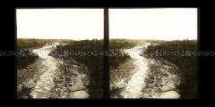 Flusslauf mit Brücke und Gebäuden, Mauritius