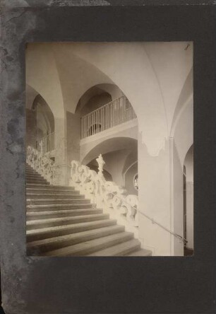 Amtsgericht, Berlin-Lichtenberg: Treppenhaus
