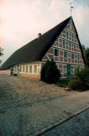 Jork: Alter großer Hof, außen