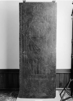 Grabplatte für Bischof Otto I. von Braunschweig-Lüneburg (gest. 1279)
